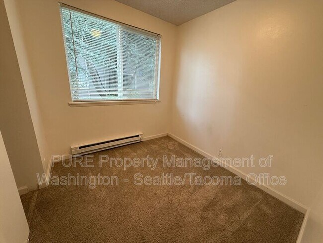Building Photo - 907 SW Holden St