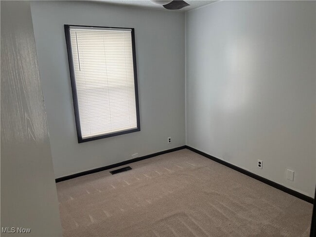 Building Photo - 274 Haven Ave