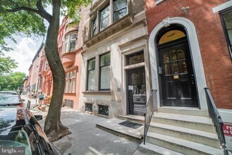 Building Photo - 1919 Spruce St