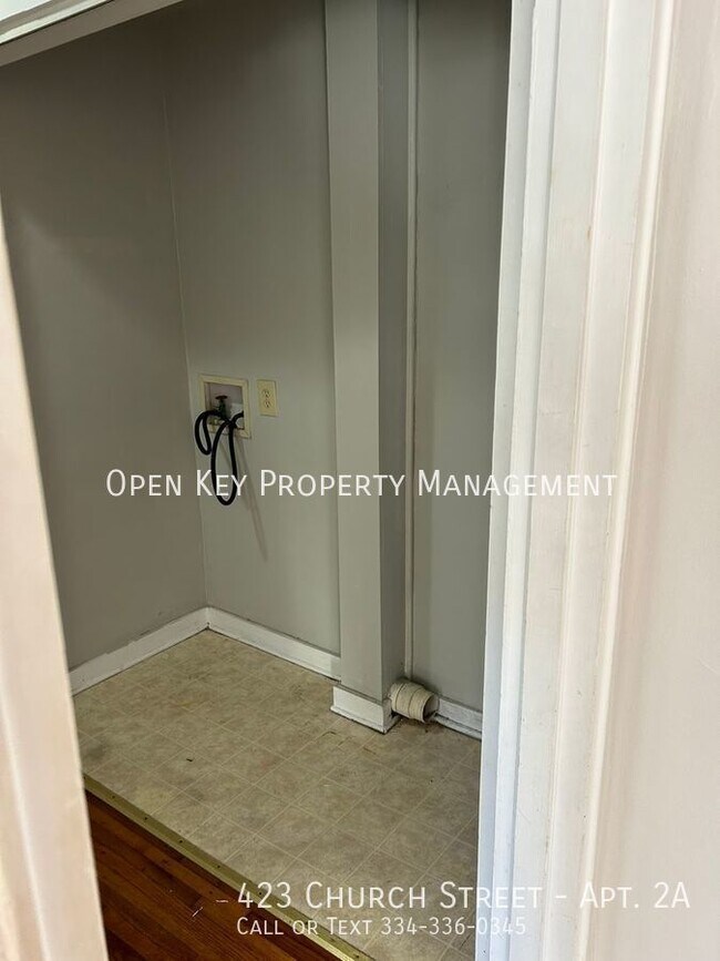 423 Church St Unit Apt. 2A, Andalusia, AL 36420 Room for Rent in