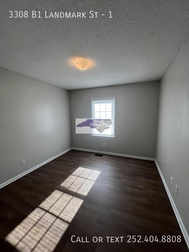 Foto del edificio - 3308-33B1 Landmark St