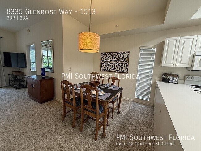 Foto del edificio - 8335 Glenrose Wy