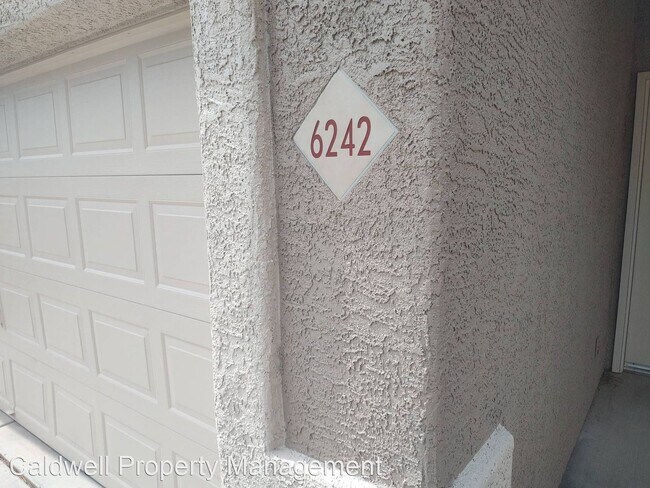 Building Photo - 3 br, 2 bath House - 6242 S Iron Brand Dr
