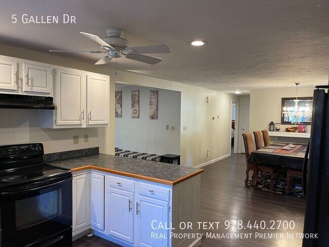 Foto del edificio - 4 Bedroom Home in Concord