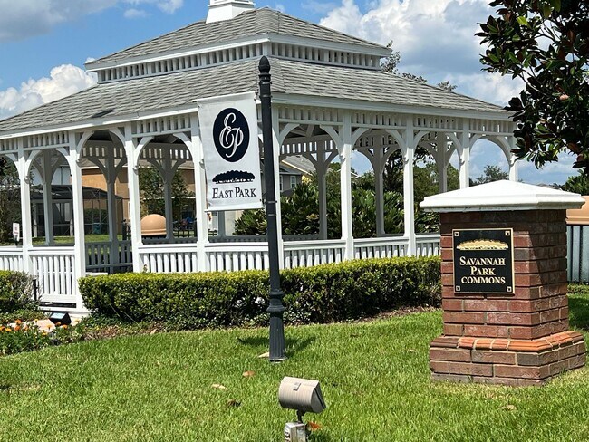 Foto del edificio - 10073 Silver Laurel Way