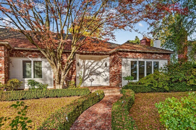 Foto del edificio - 860 Monte Rosa Dr