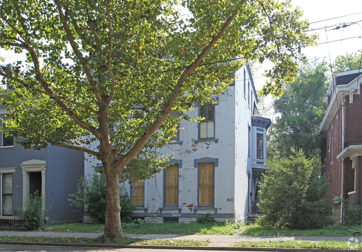 Building Photo - 1330-1332 Greenup St