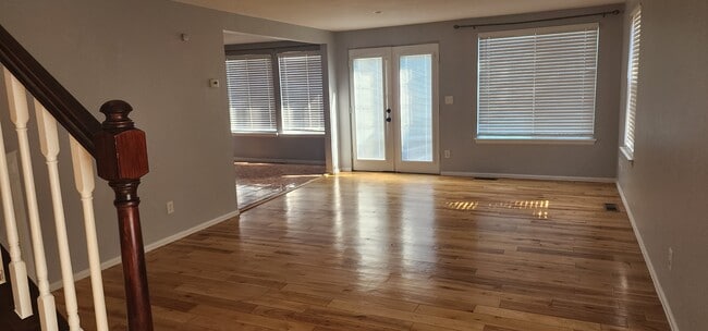 Building Photo - 4236 S Tempe Ct