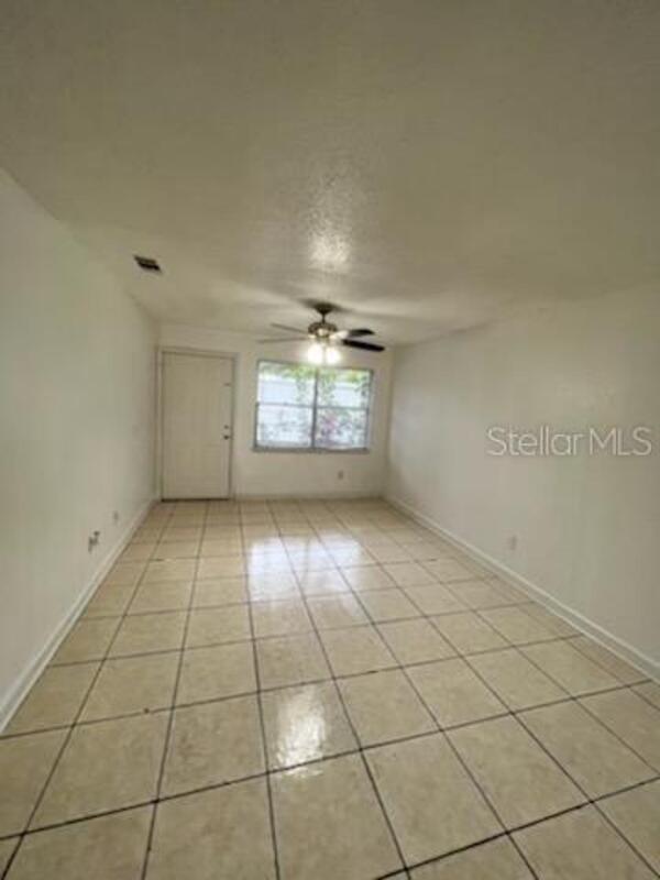 Foto del edificio - 8535 Channelview Cir