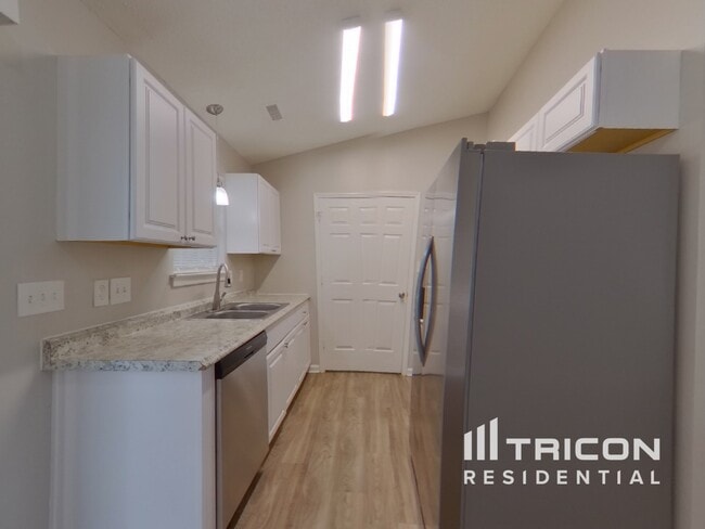 Foto del edificio - 6009 Brick Landing Dr