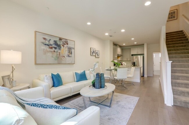 Building Photo - 5513 Great Oaks Pky