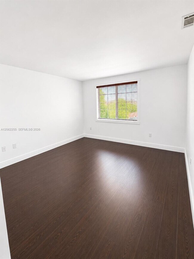 Foto del edificio - 9879 SW 118th Pl