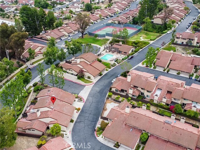 Foto del edificio - 1034 Romney Dr