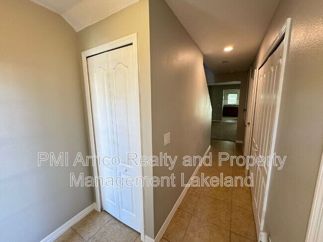 Building Photo - 3738 Woodbury Hill Loop