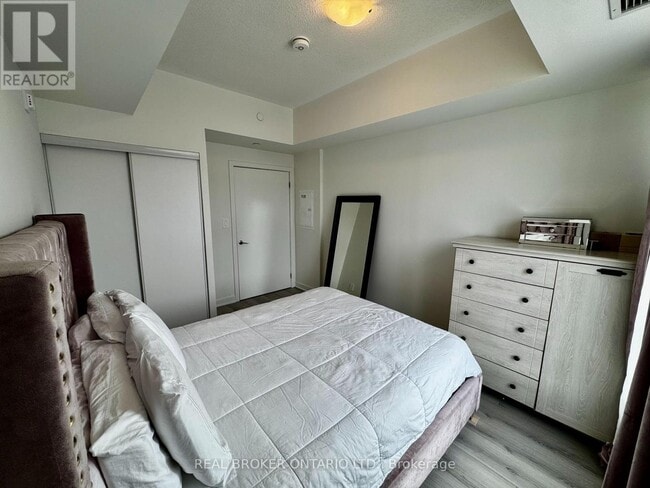 Photo du bâtiment - 1440 Clarriage Ct