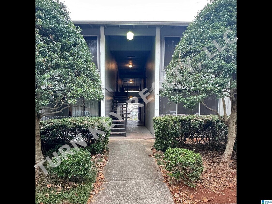 Foto principal - 417 Skyview Dr