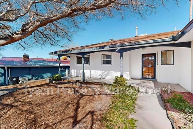 Building Photo - 12241 Woodland Ave NE