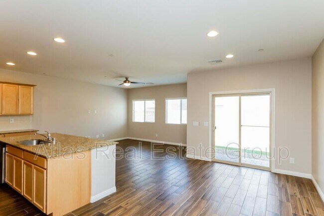 Foto del edificio - 1128 Aubrey Springs Ave