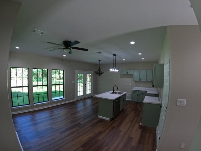 Building Photo - 1009 S Somerville St