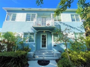 Building Photo - 969 Bay Dr