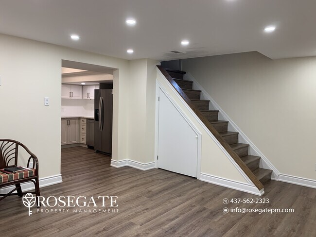 Photo du bâtiment - Cozy 1-Bedroom Basement Apartment in Hamilton | All Utilities + Wi-Fi Included & Parking