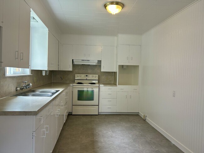 Foto del edificio - 1020 W Heron St