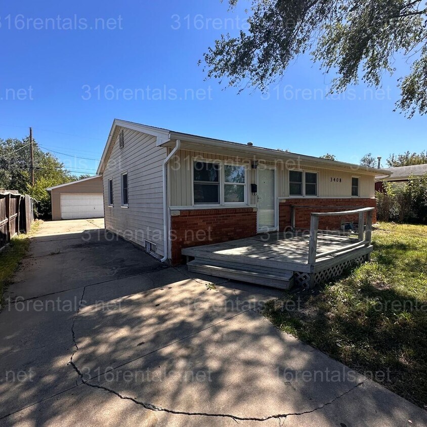 Foto principal - $1200 – 3 Bed + Bonus Room, 1 Bath | Singl...