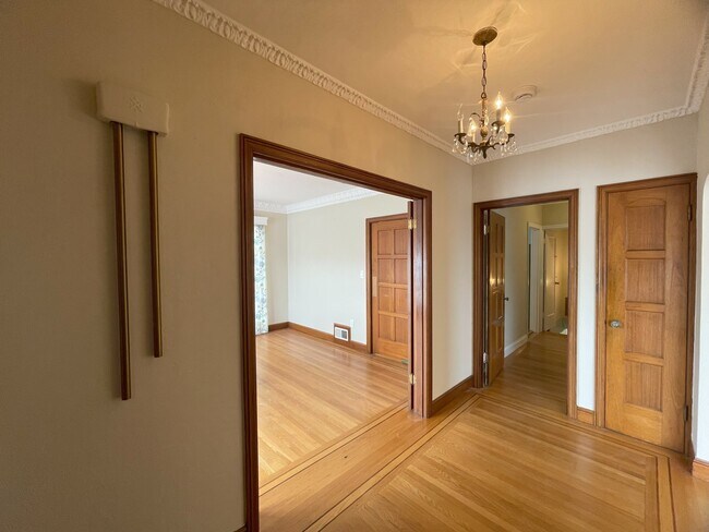 Foto del edificio - 2717 34th Ave