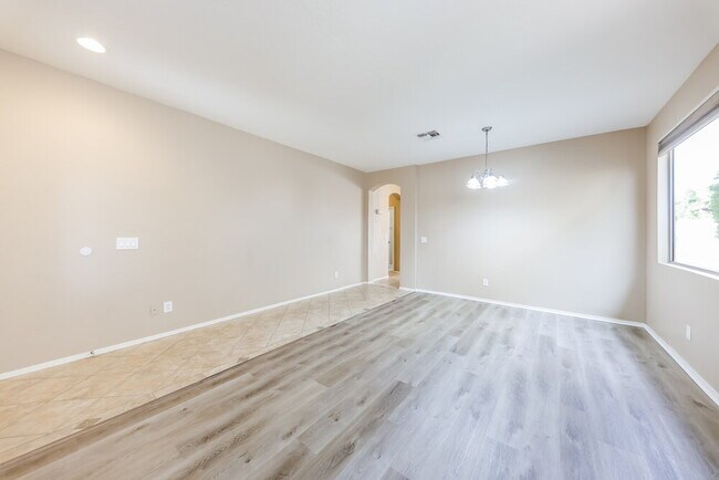 Foto del edificio - 26330 N 68th Dr