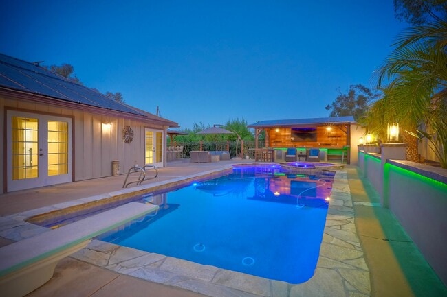 Building Photo - 125 Hummingbird Hill
