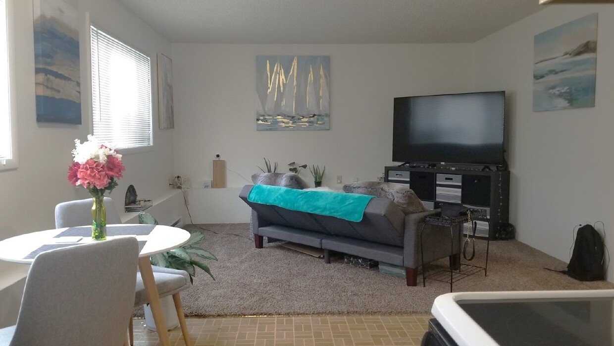 Primary Photo - 2 bedroom apartment in Kalispell