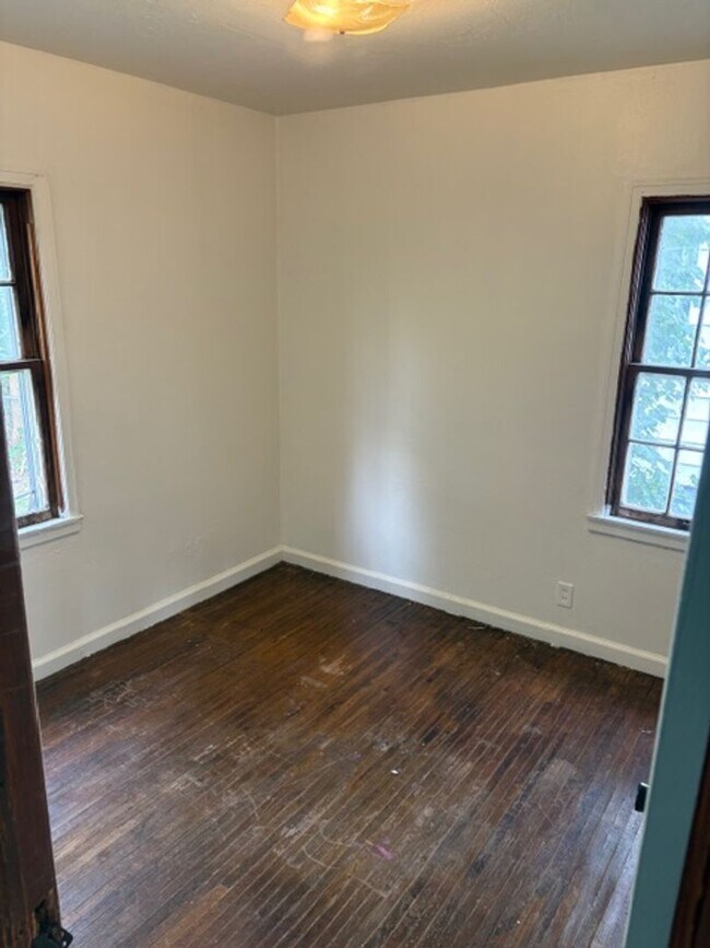 Foto del edificio - Single Family Home in Waterloo, IA