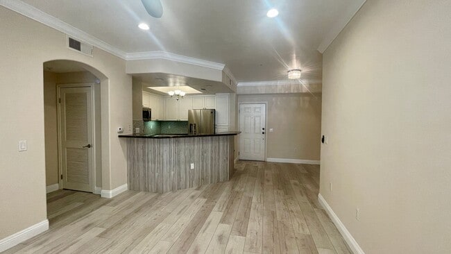 Foto del edificio - Beautiful 3 bedroom, 2 bath condo in La Jo...