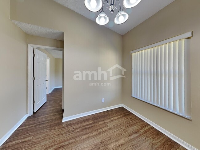 Foto del edificio - 160 Andalusia Ave NW