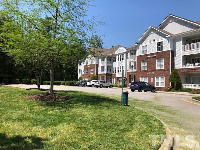 Foto principal - 624 Eyam Hall Ln