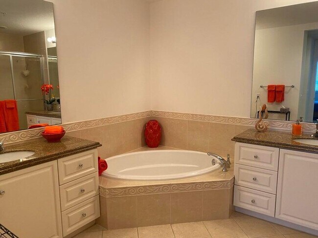 Foto del edificio - 31 Harbour Isle Dr W