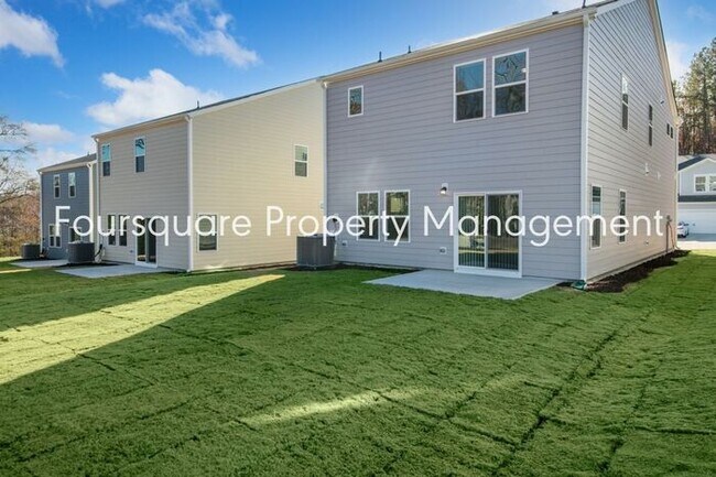 Foto del edificio - Charming Single-Family Home with Open Floor Plan, Spacious Loft & 2-Car Garage – Convenient to Fu...
