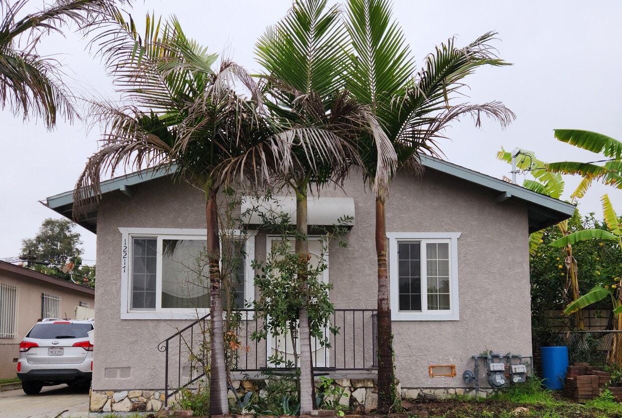 12217 Cedar Ave, Hawthorne, CA 90250 House Rental in Hawthorne, CA