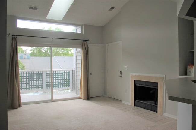 Building Photo - 11741 Summerchase Cir
