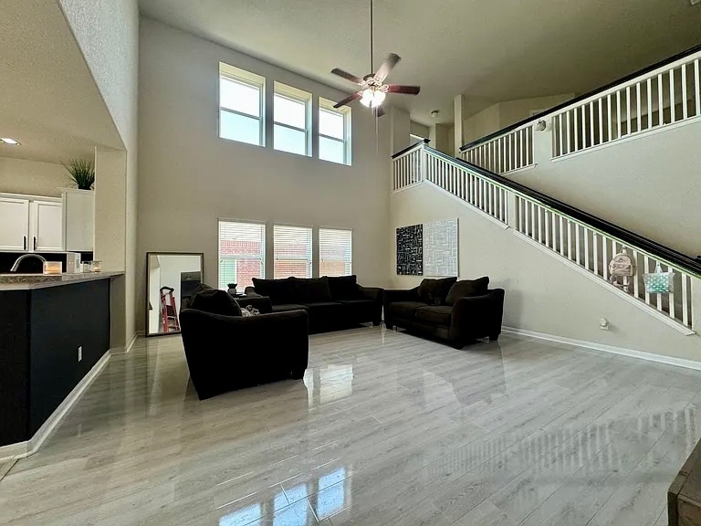 Foto principal - 247 Posey Pass