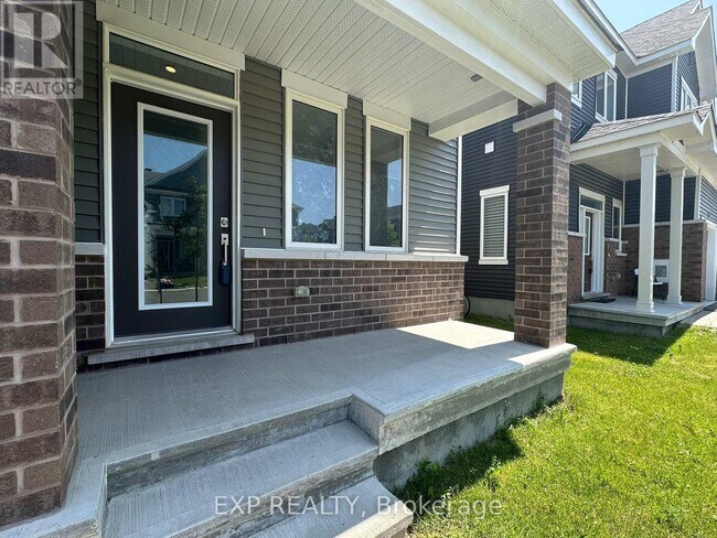 Building Photo - 327 Canadensis Ln