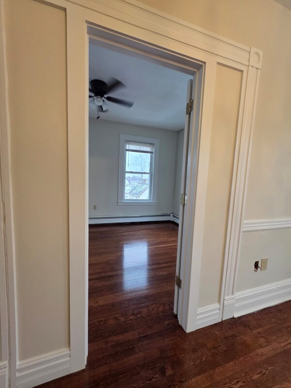 Foto del edificio - 25-25 Whitmore St