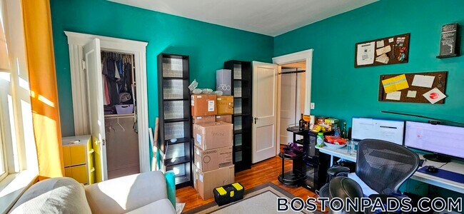 Foto del edificio - 52 Babcock St