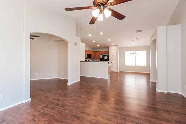 Foto del edificio - 3854 W Carlos Ln
