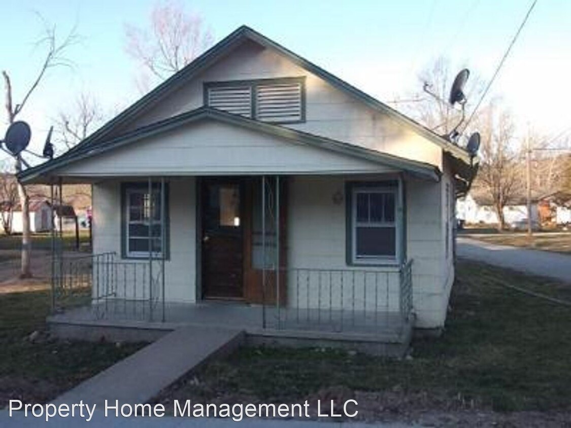 Primary Photo - 2 br, 1 bath House - 601 S. Vine St.