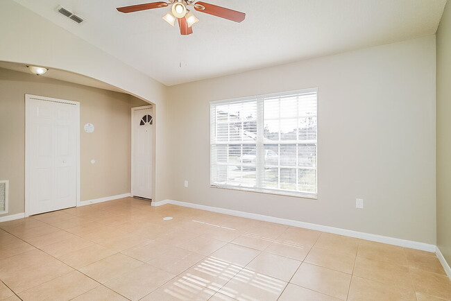 Foto del edificio - 307 Mormanno Way