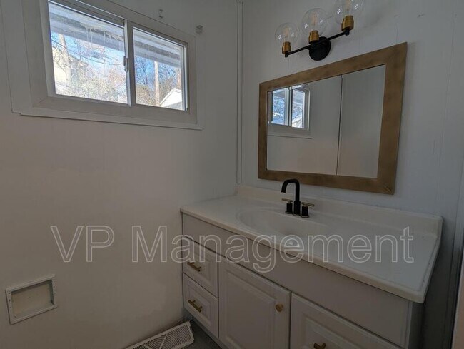 Foto del edificio - 1536 Spring St