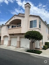 Building Photo - 494 Belle Vista Dr