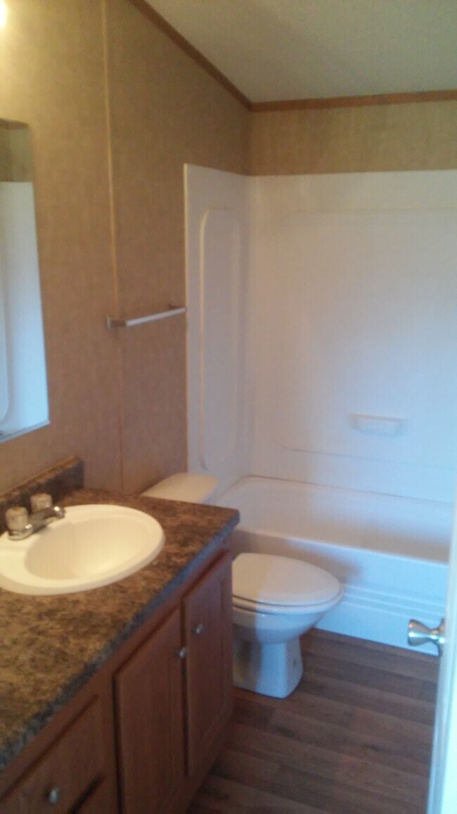 Building Photo - 853 County Road 768