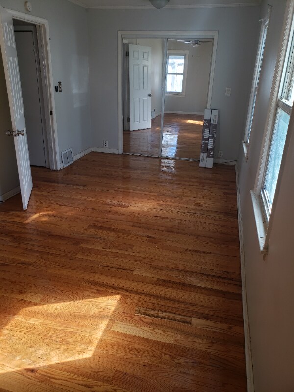 Foto del edificio - 1008 Oakwood Dr